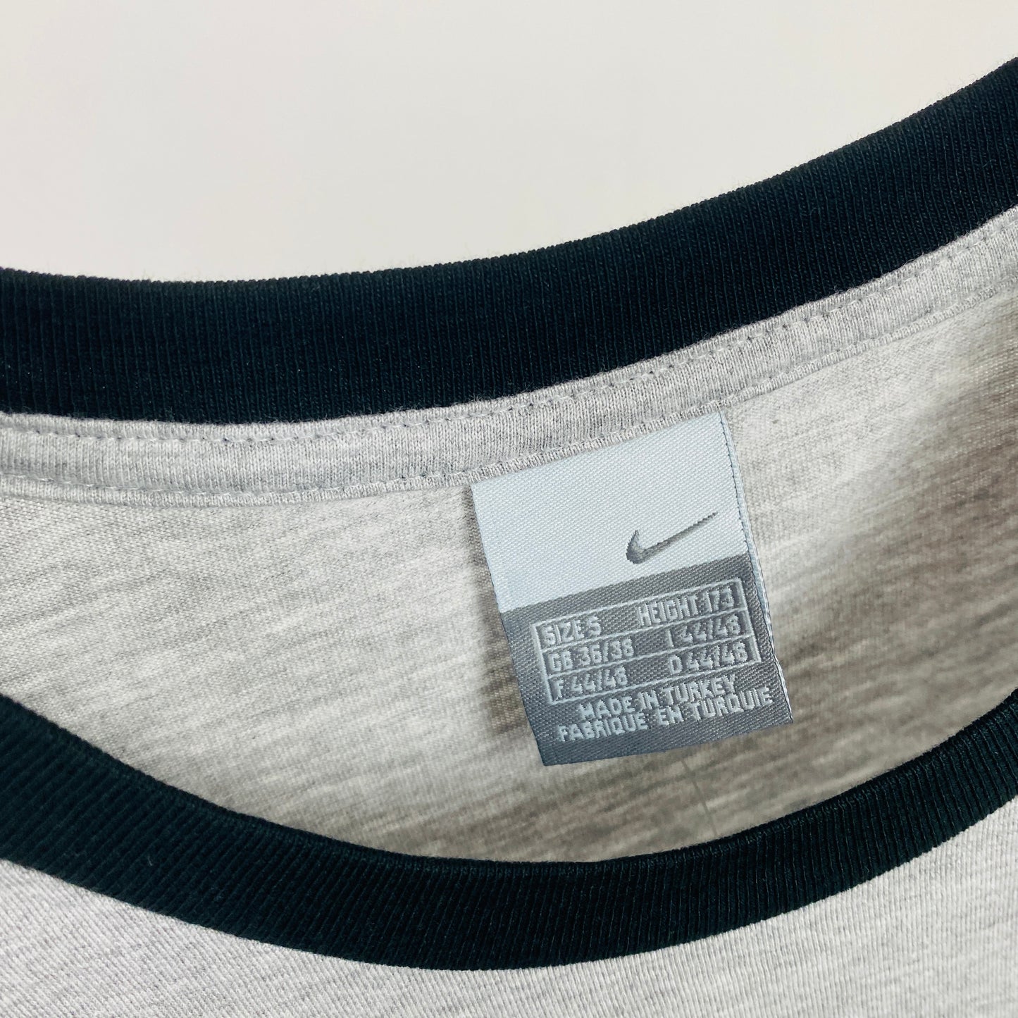 00s Nike T-Shirt Grey Small
