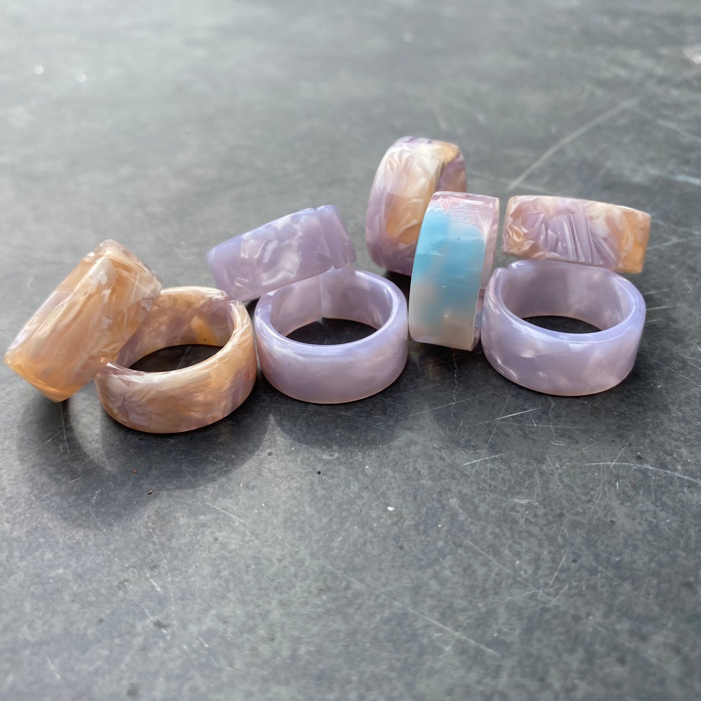 Adjustable Chunky Band Ring Peach/Purple