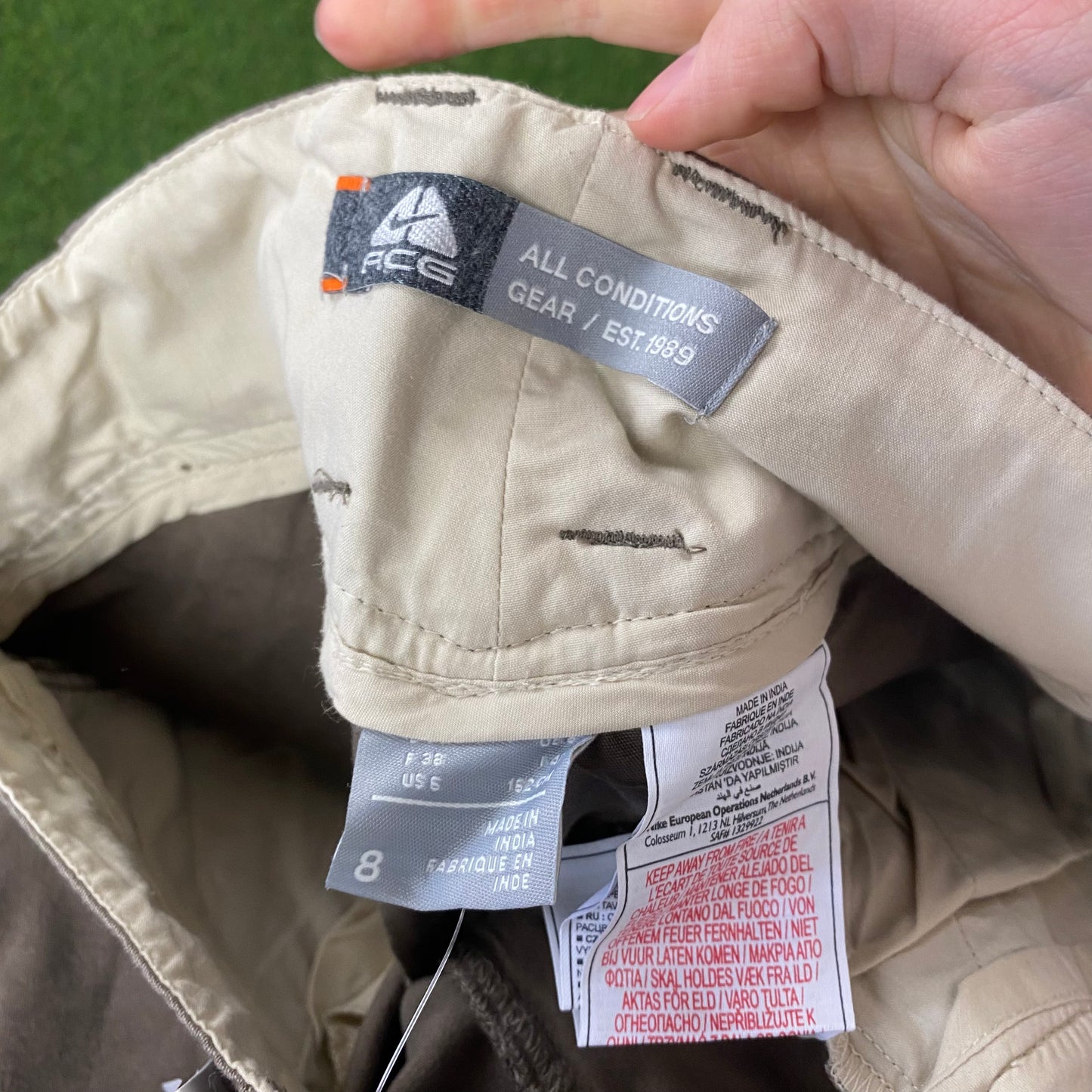 00s Nike ACG Cargo Trousers Joggers Brown Small