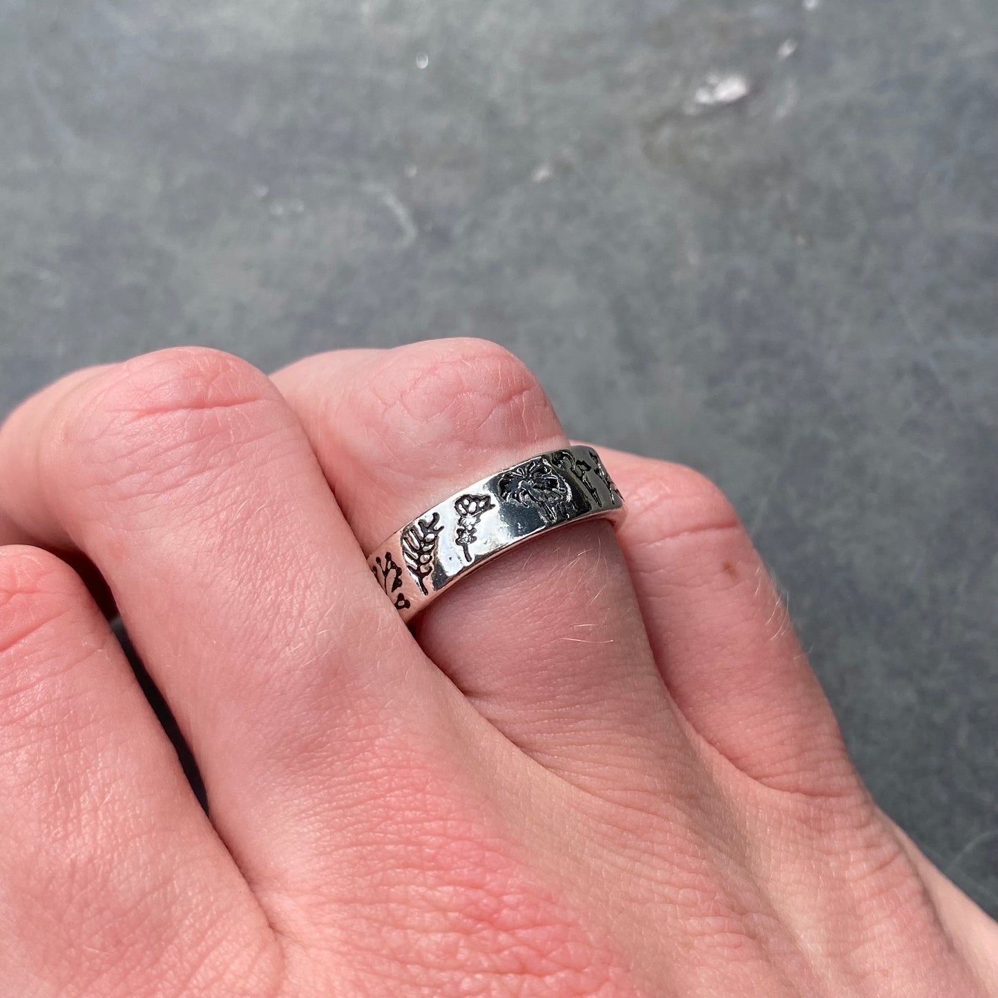 Retro Leaf Ring .925 Silver