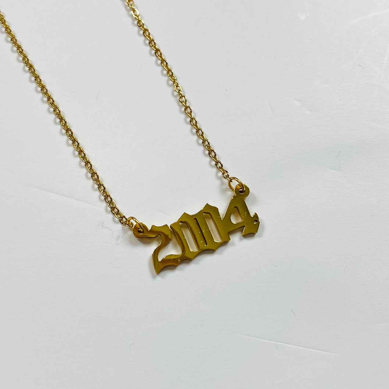 2004 Birth Year Necklace Chain Gold