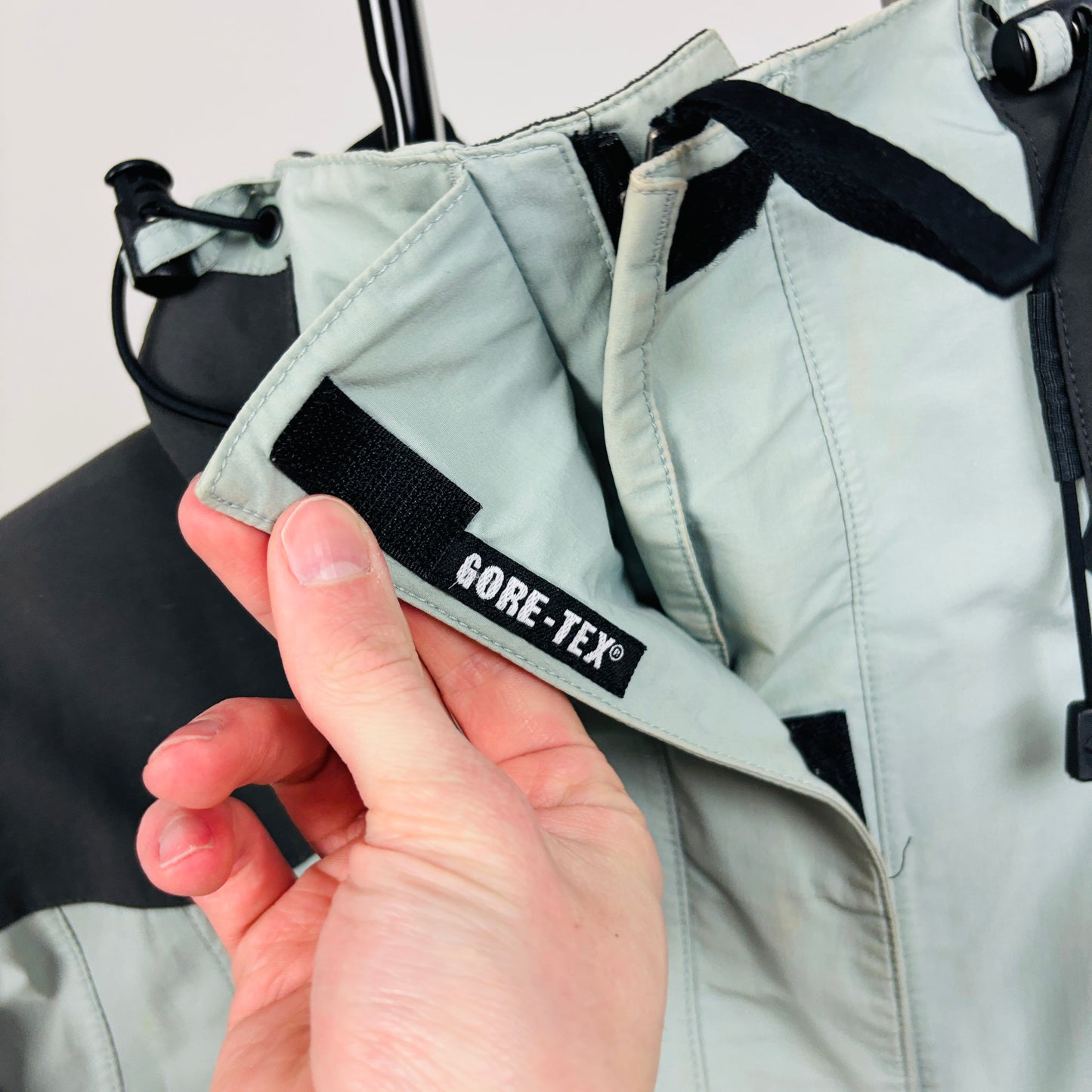 00s Mountain Hardware Gore-Tex Jacket Blue Small
