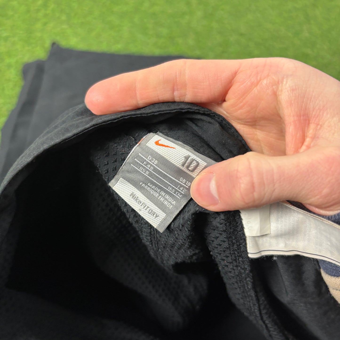 00s Nike Parachute Cinch Cargo Joggers Black Medium