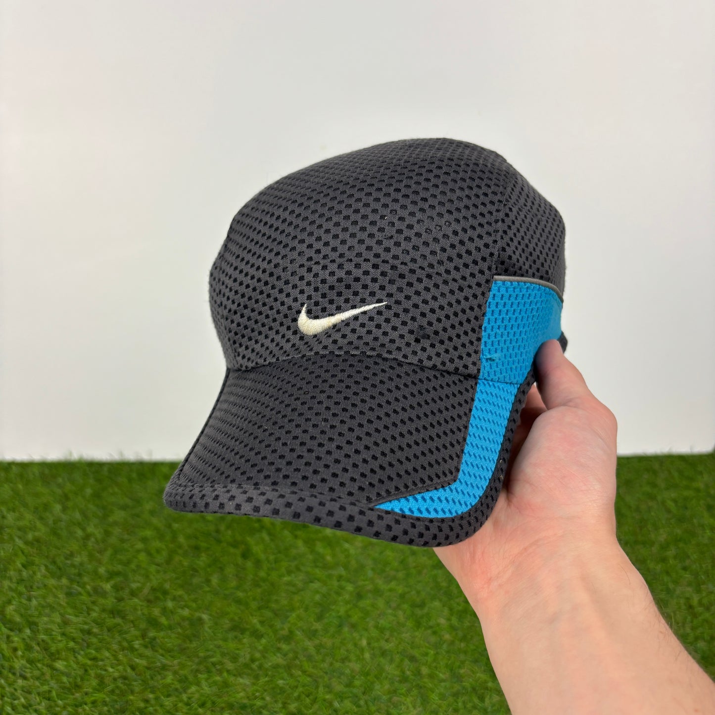00s Nike Dri-Fit Mesh Hat Grey
