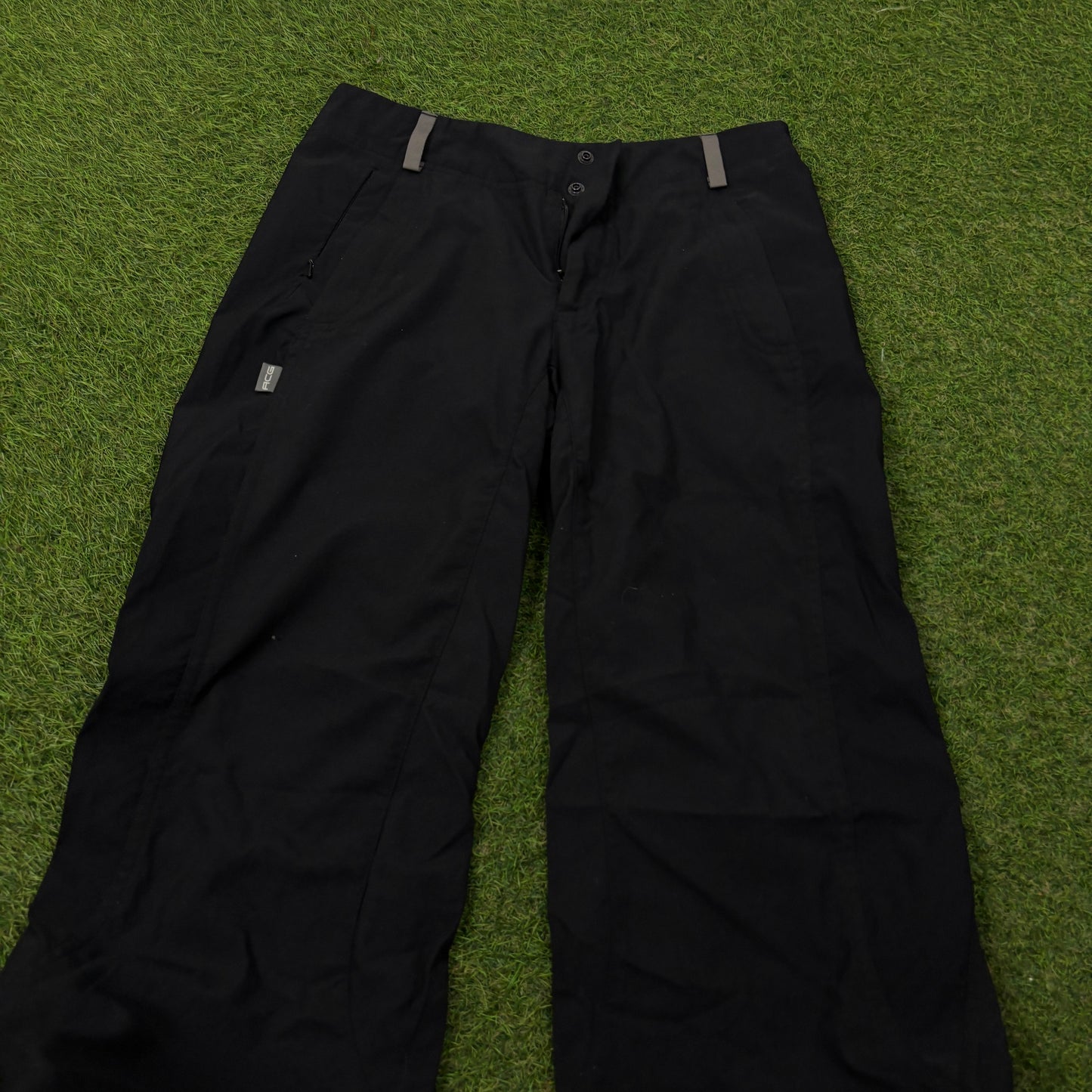 00s Nike ACG Cargo Trousers Joggers Black Medium