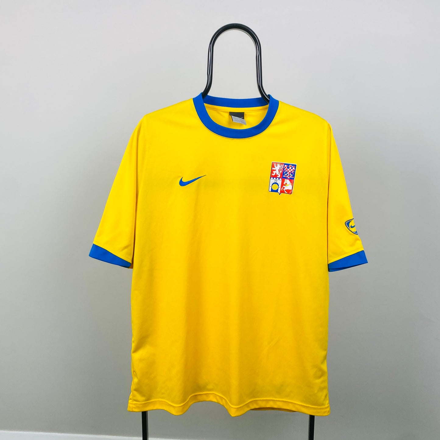 00s Nike Czech Republic Football Shirt T-Shirt Yellow Large