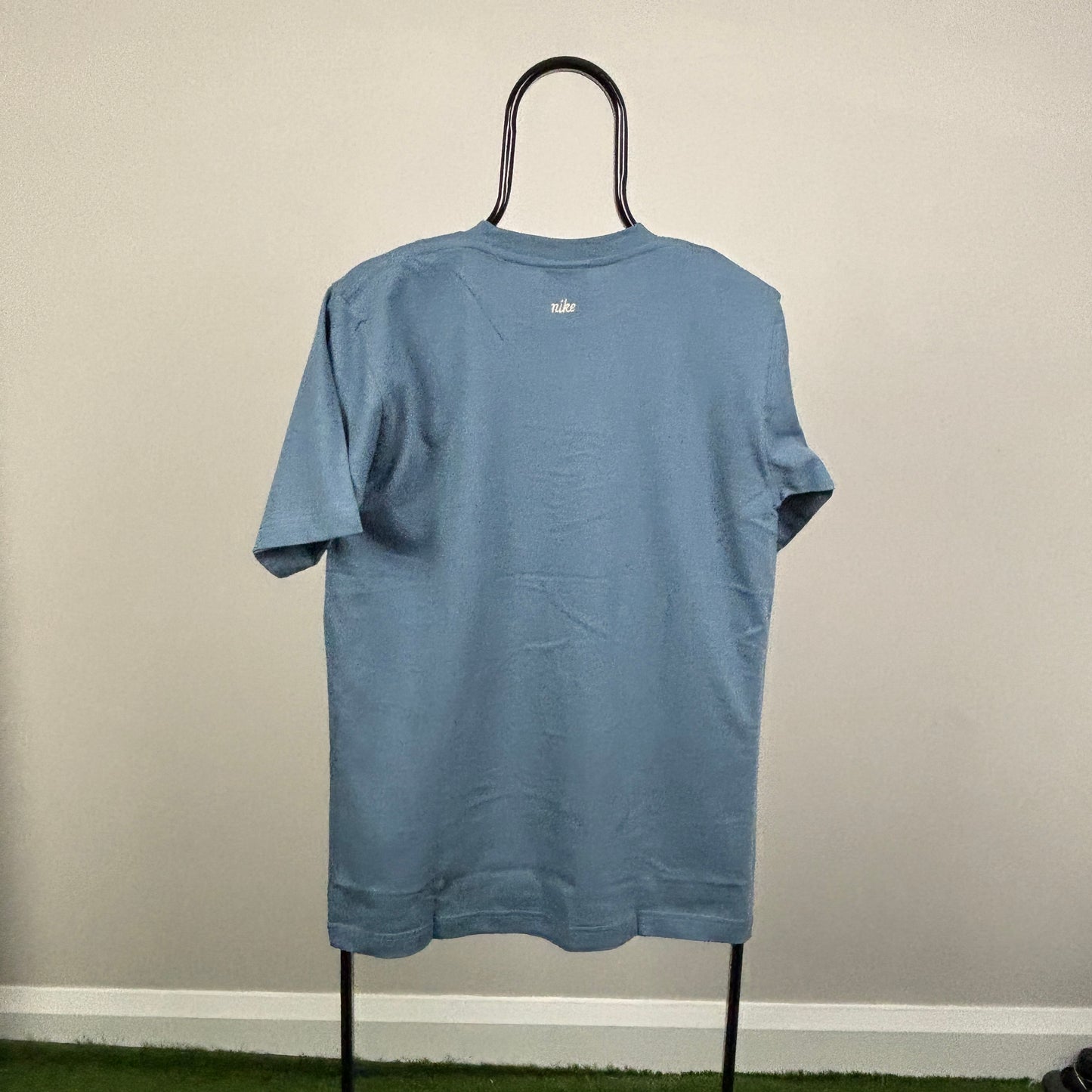 90s Nike Embroidered Crest T-Shirt Blue Small