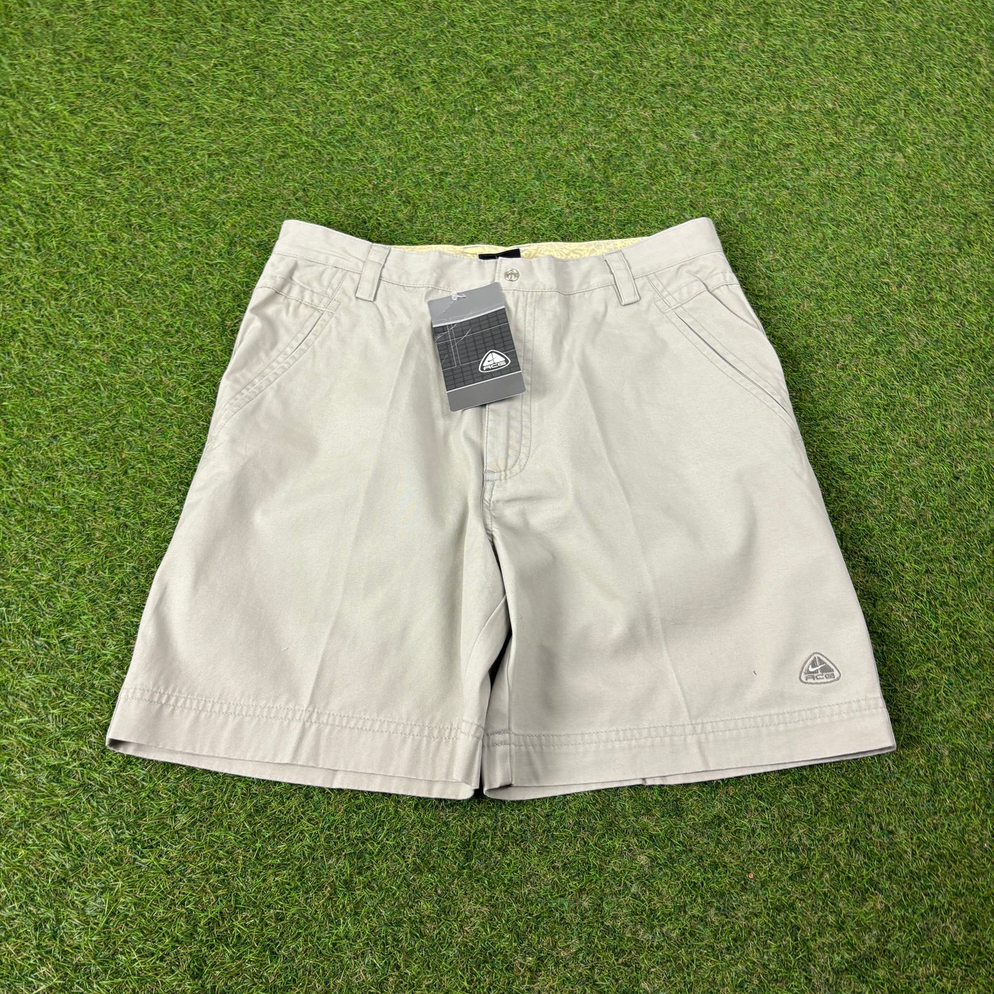 00s Nike ACG Cargo Shorts Grey Small