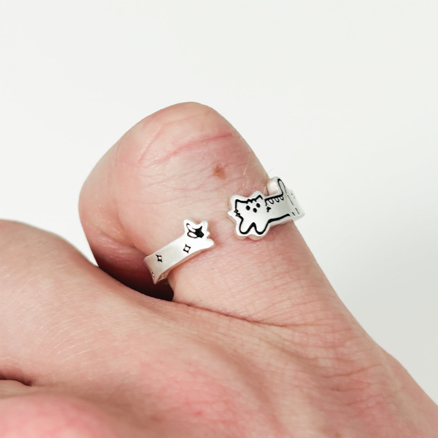 Dainty Cat Ring Silver