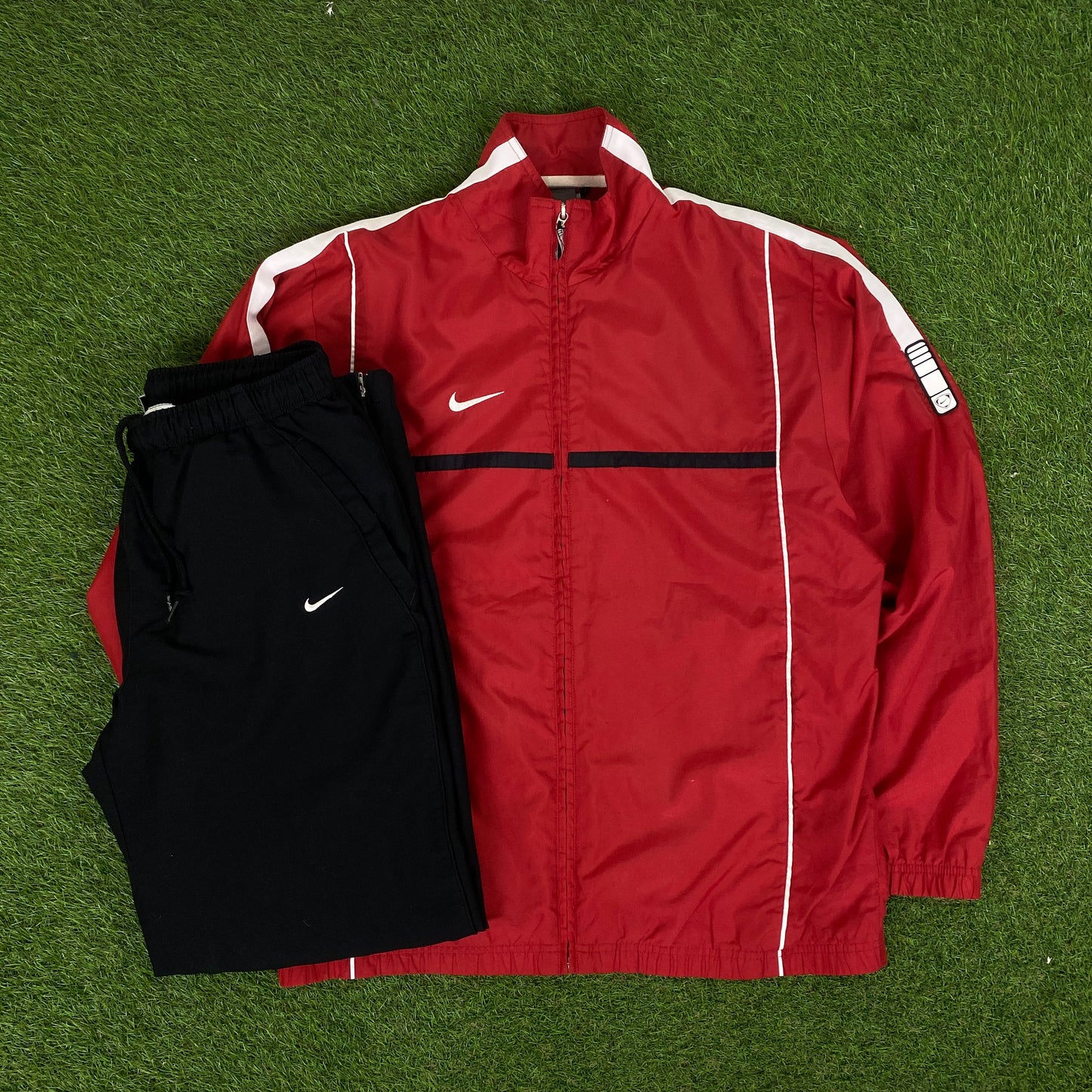 00s Nike Piping Windbreaker Jacket + Joggers Set Red Medium