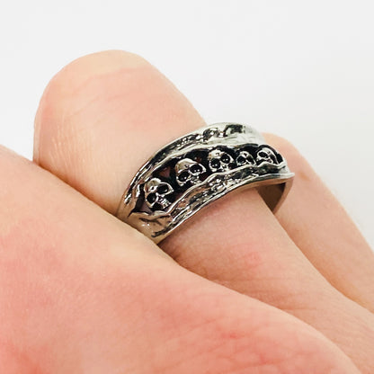 Retro Adjustable Skull Scratch Ring Silver