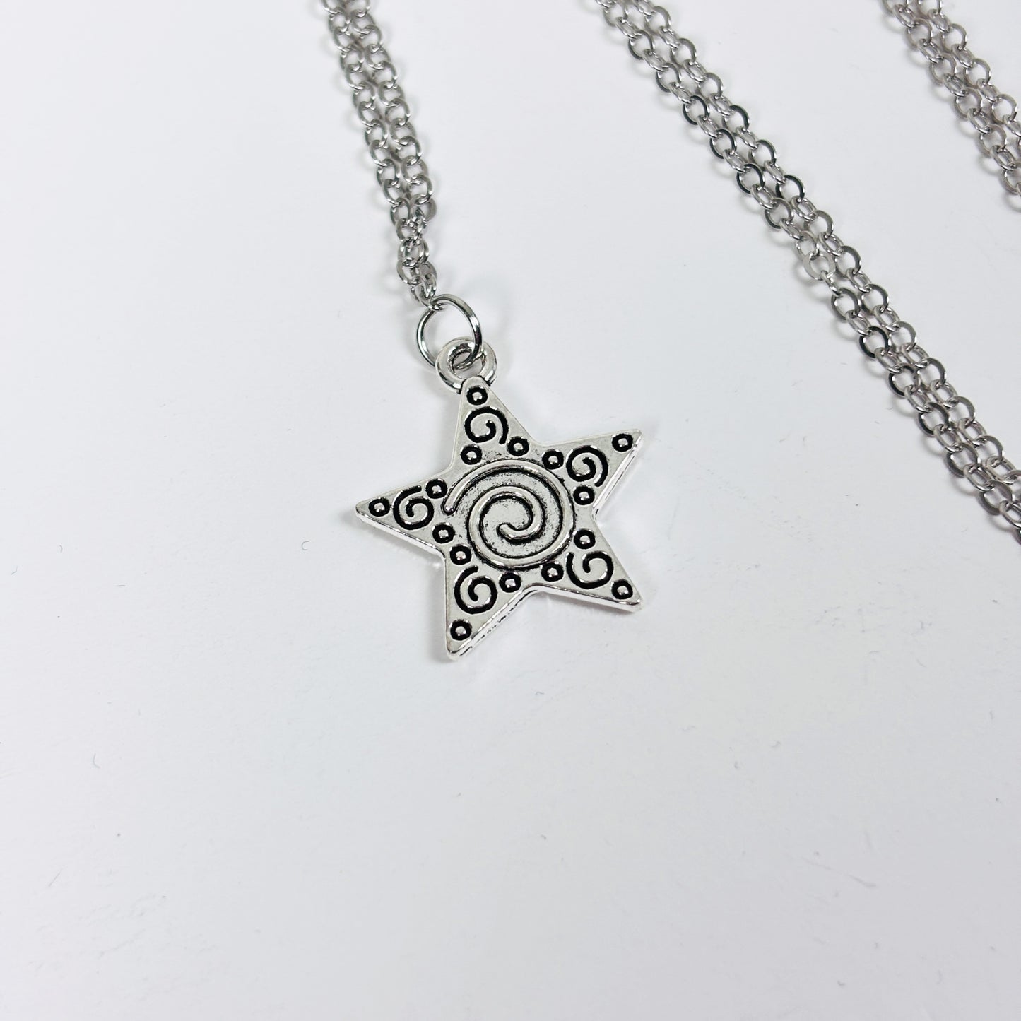 Vintage Star Charm Necklace Silver