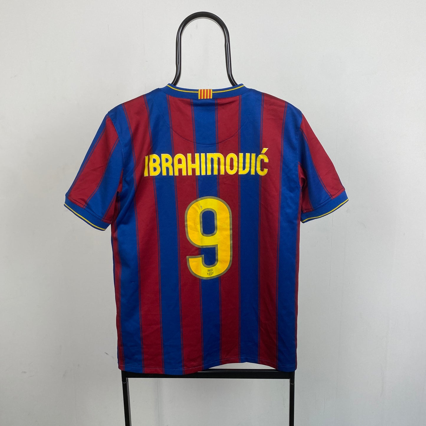 00s Nike Barcelona Ibrahimovic Football Shirt T-Shirt Red Small