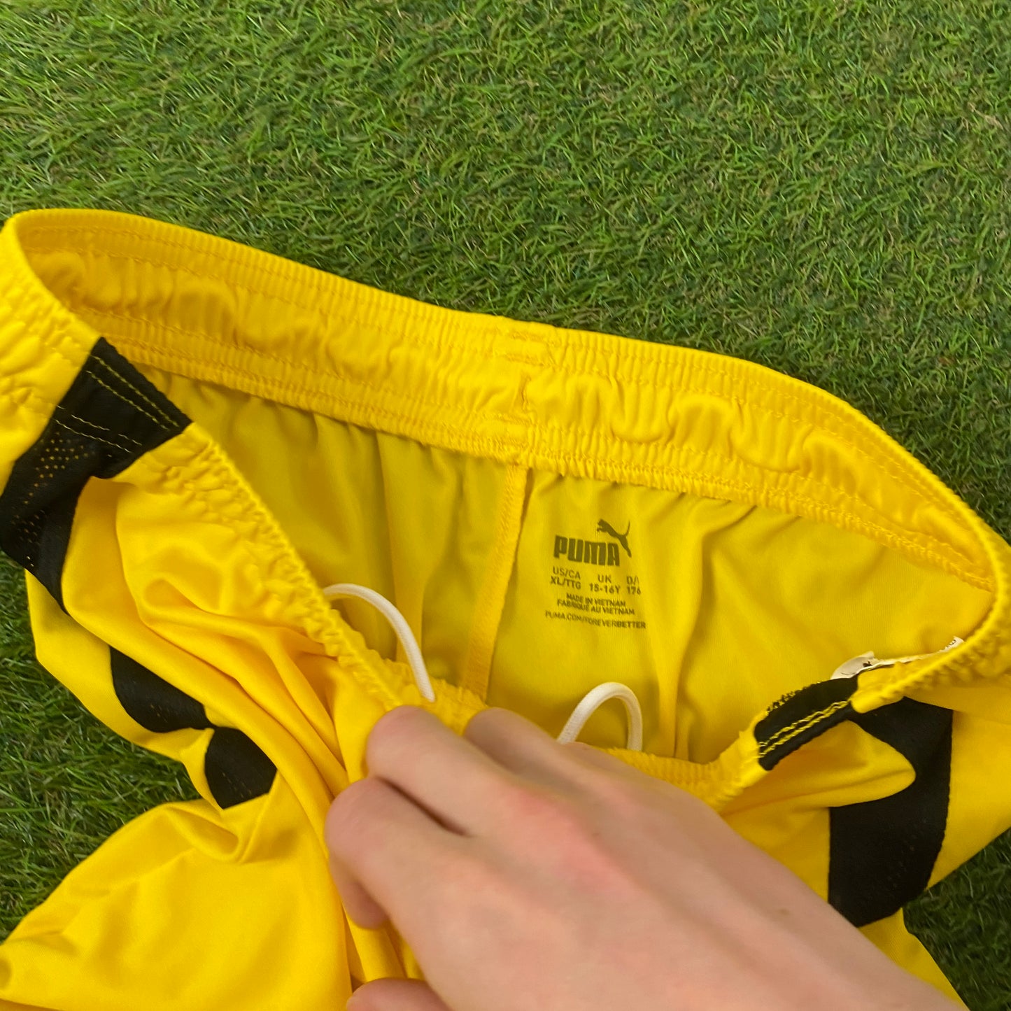Retro Puma Football Shorts Yellow Small