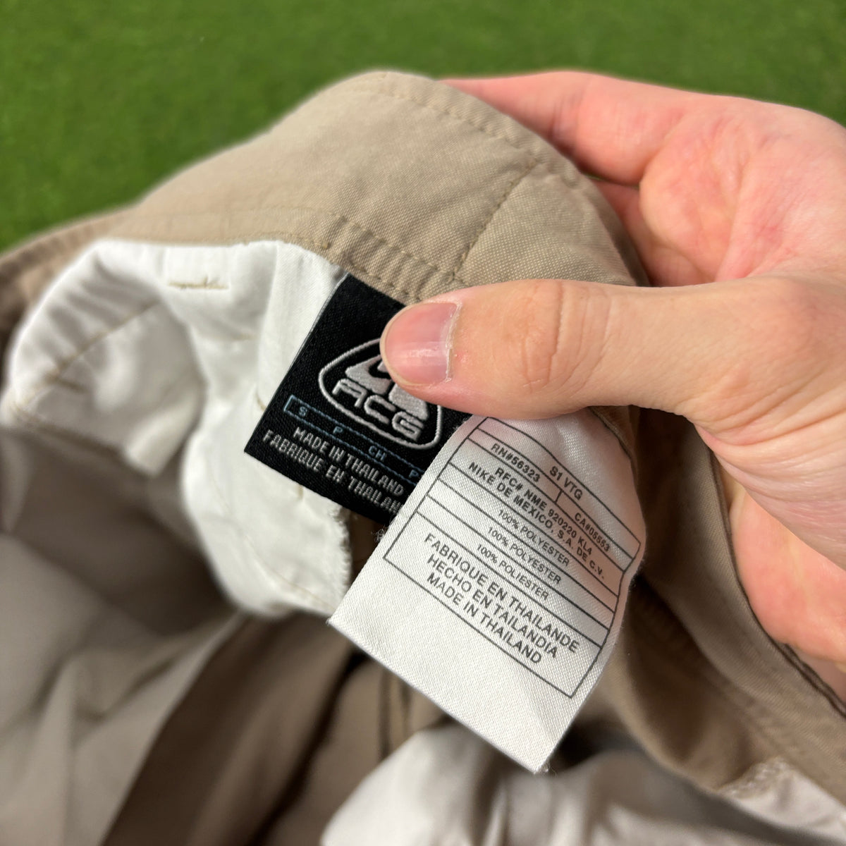 00s Nike ACG Zip Off Cargo Trousers Joggers Brown Small