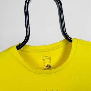 00s Nike ACG Long Sleeve T-Shirt Yellow Small