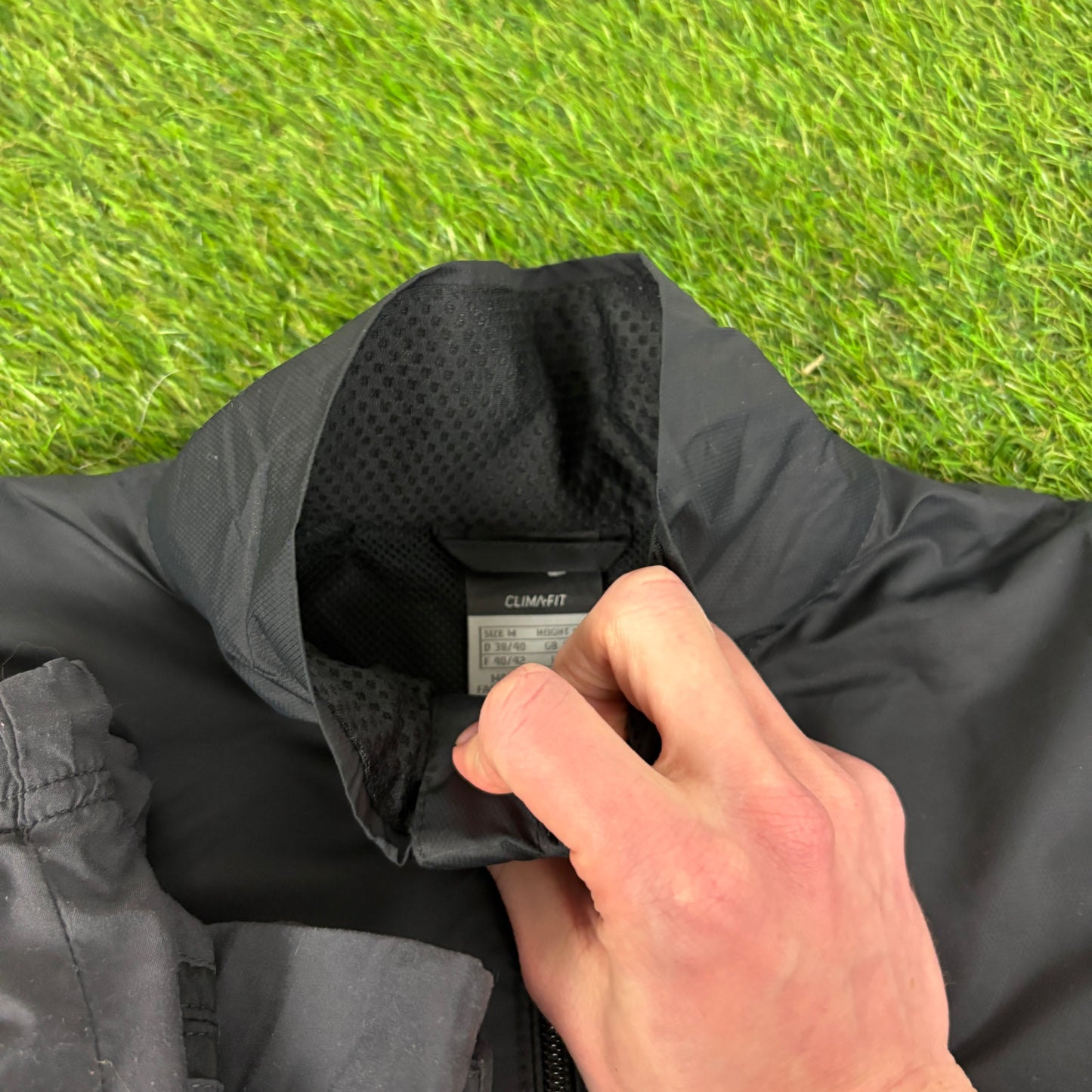 00s Nike Reflective Windbreaker Jacket + Joggers Set Black Medium