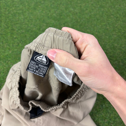 00s Nike ACG Cargo Shorts Brown Large