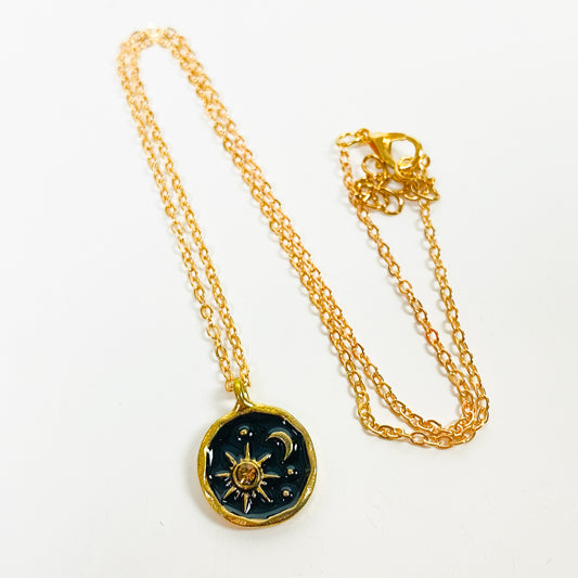 Retro Sun & Moon Necklace Chain Gold