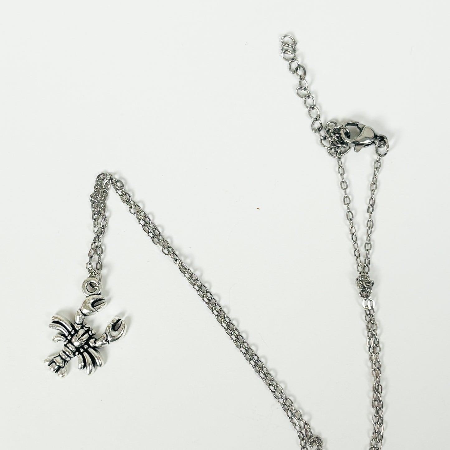 Vintage Lobster Necklace Silver