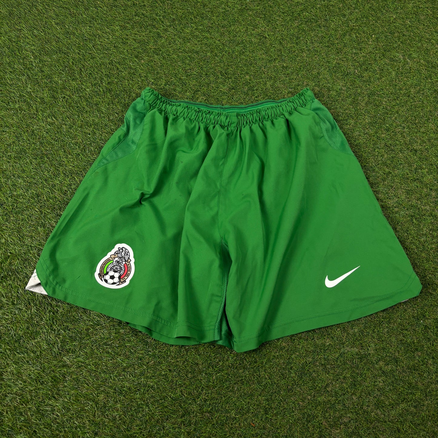 90s Nike Mexico Football Shorts Green Medium