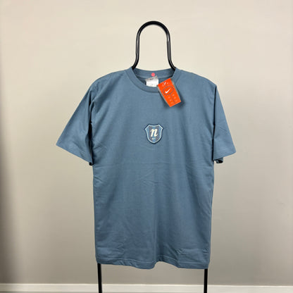 90s Nike Embroidered Crest T-Shirt Blue Small