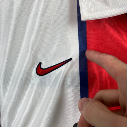 90s Nike PSG Football Shirt T-Shirt White Small