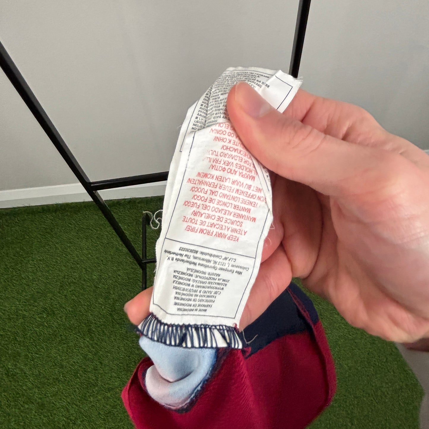 90s Nike Barcelona Ronaldinho Football Shirt T-Shirt Red Large