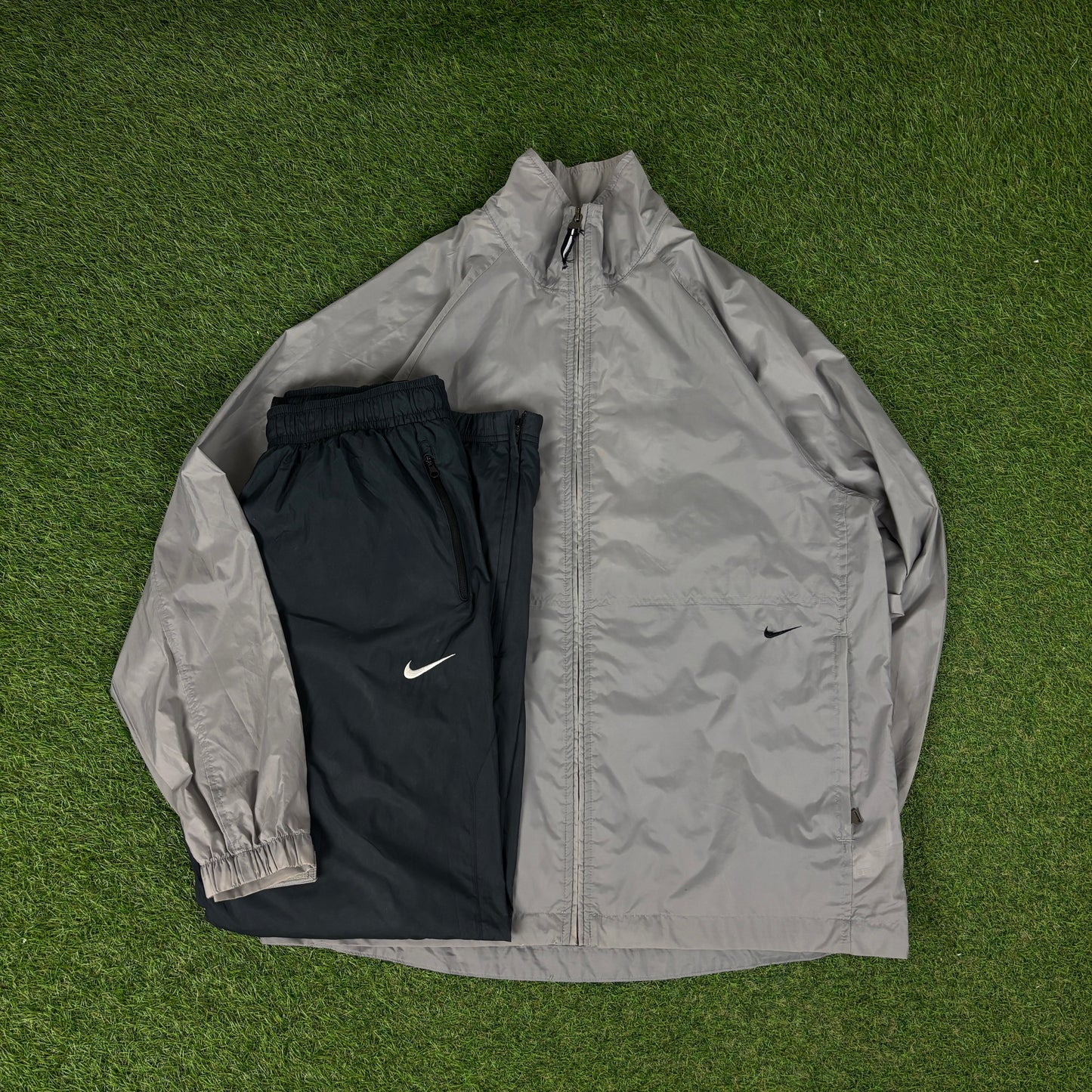 00s Nike Windbreaker Jacket + Joggers Set Grey Medium