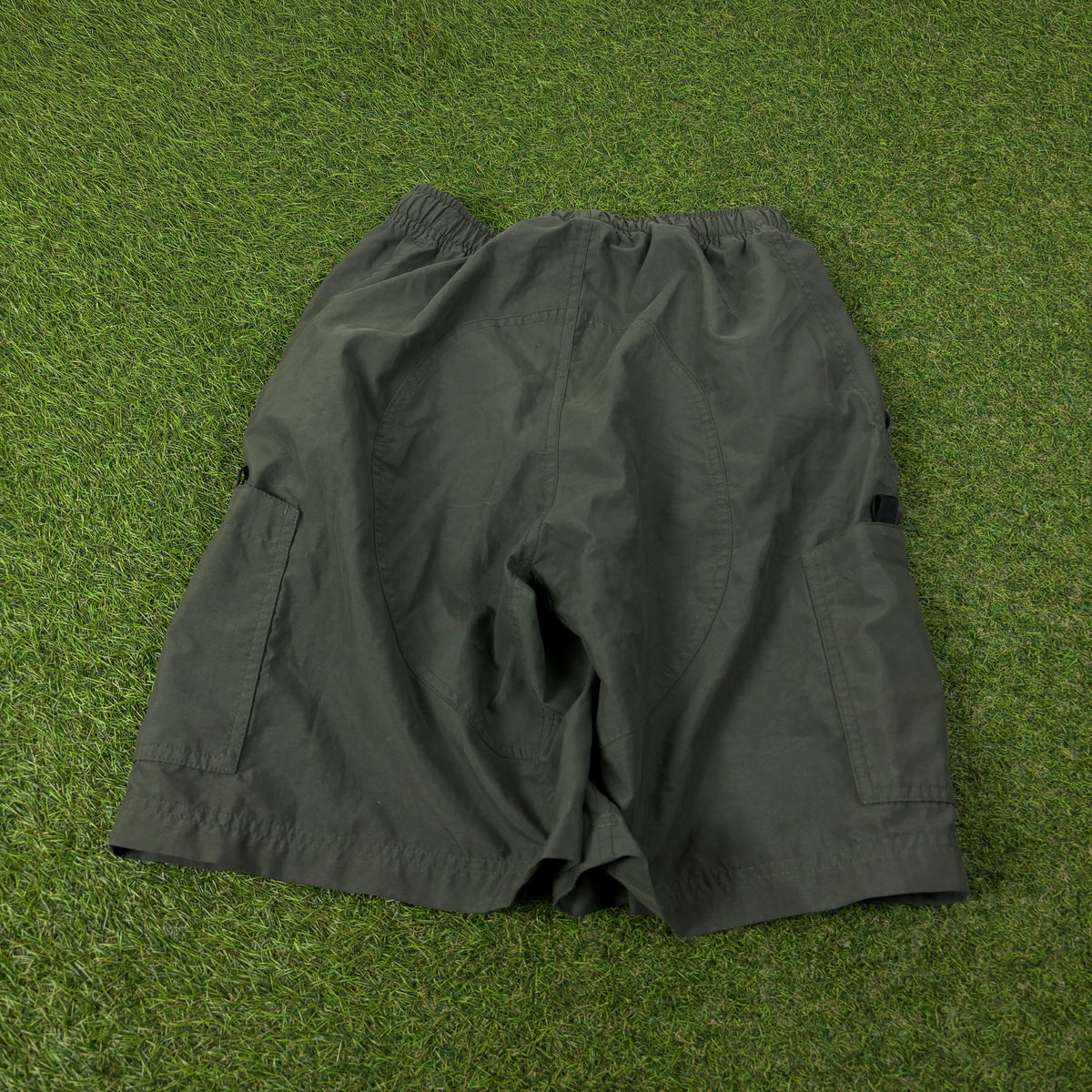 00s Nike ACG Cargo Shorts Green Small