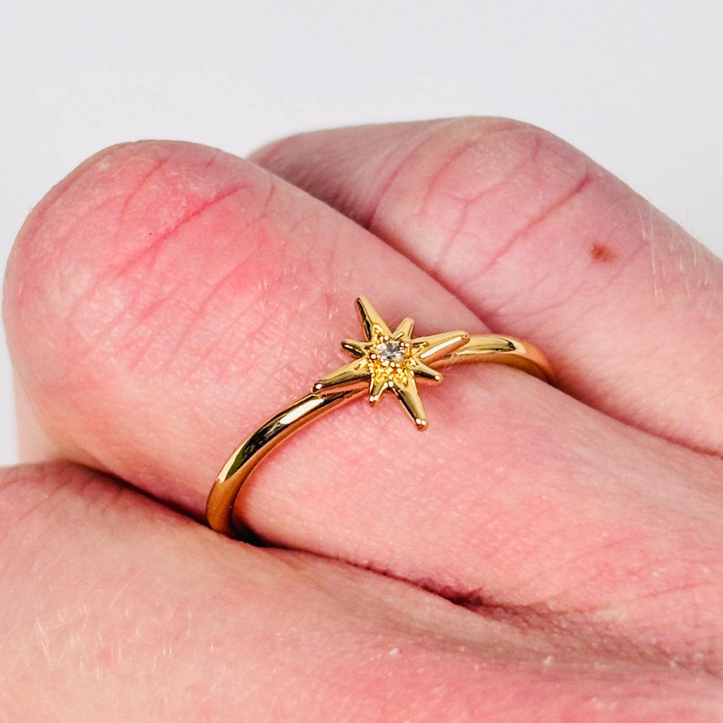 Shining Star Band Ring Gold