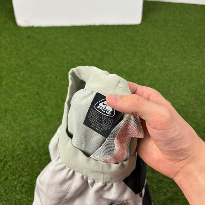 00s Nike ACG Sprinter Shorts Grey XS