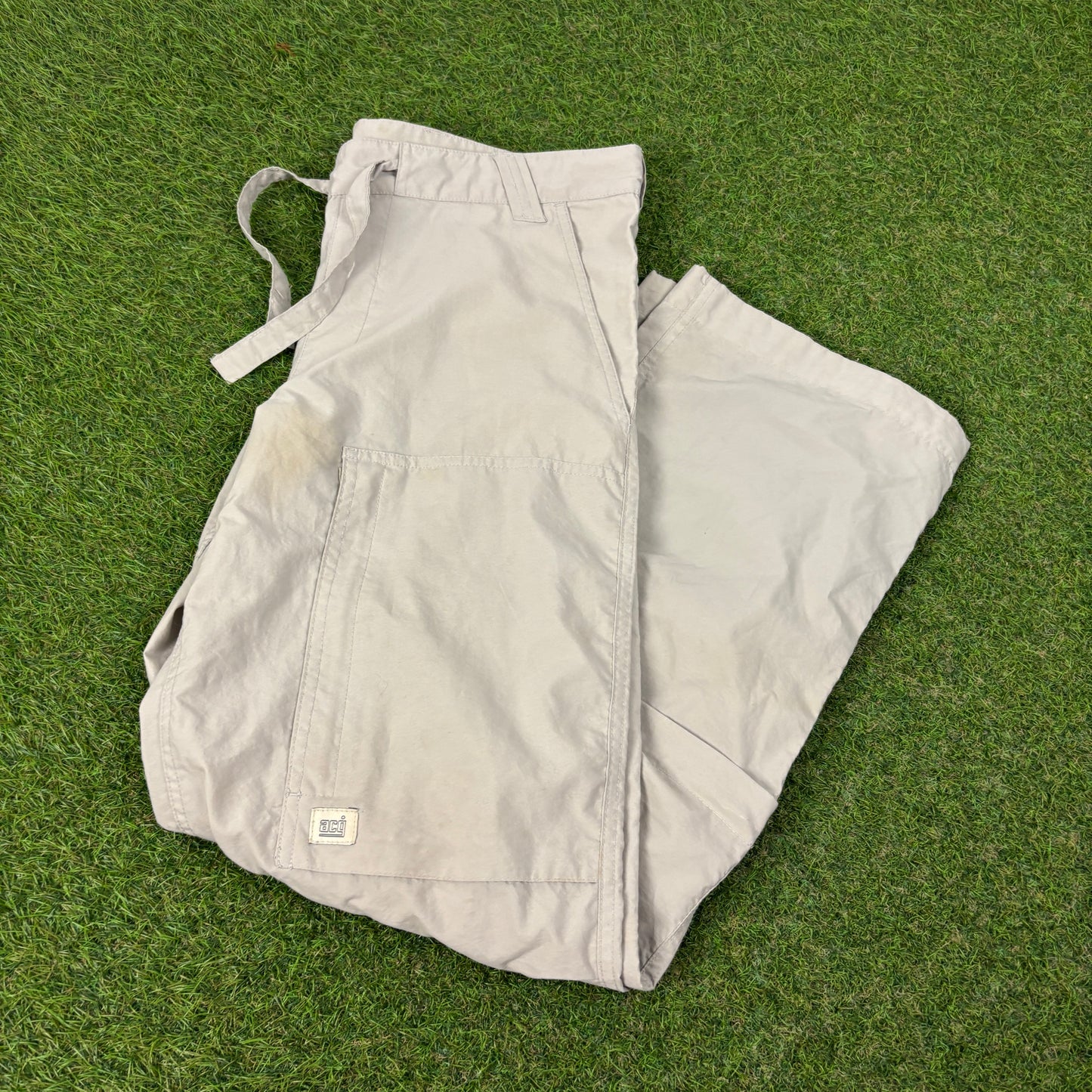 00s Nike ACG Zip Off Cargo Trousers Joggers Brown Small
