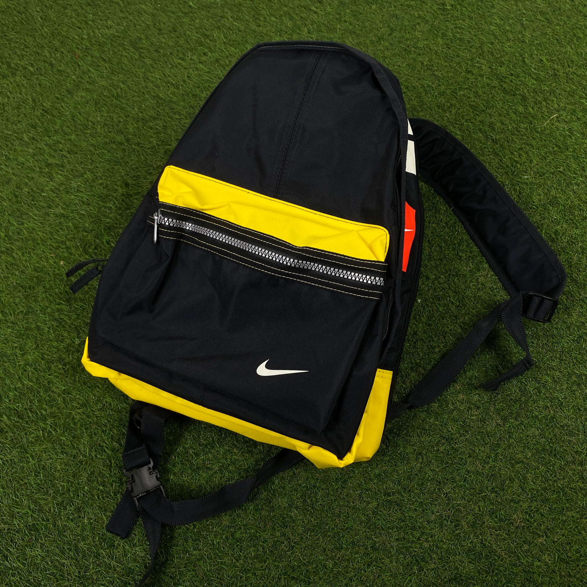 90s Nike Rucksack Shoulder Bag Black – Clout Closet 90s Nike Rucksack Shoulder Bag Black – Clout Closet