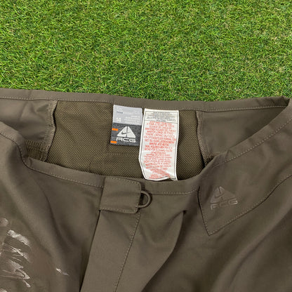 00s Nike ACG Shorts Brown Large