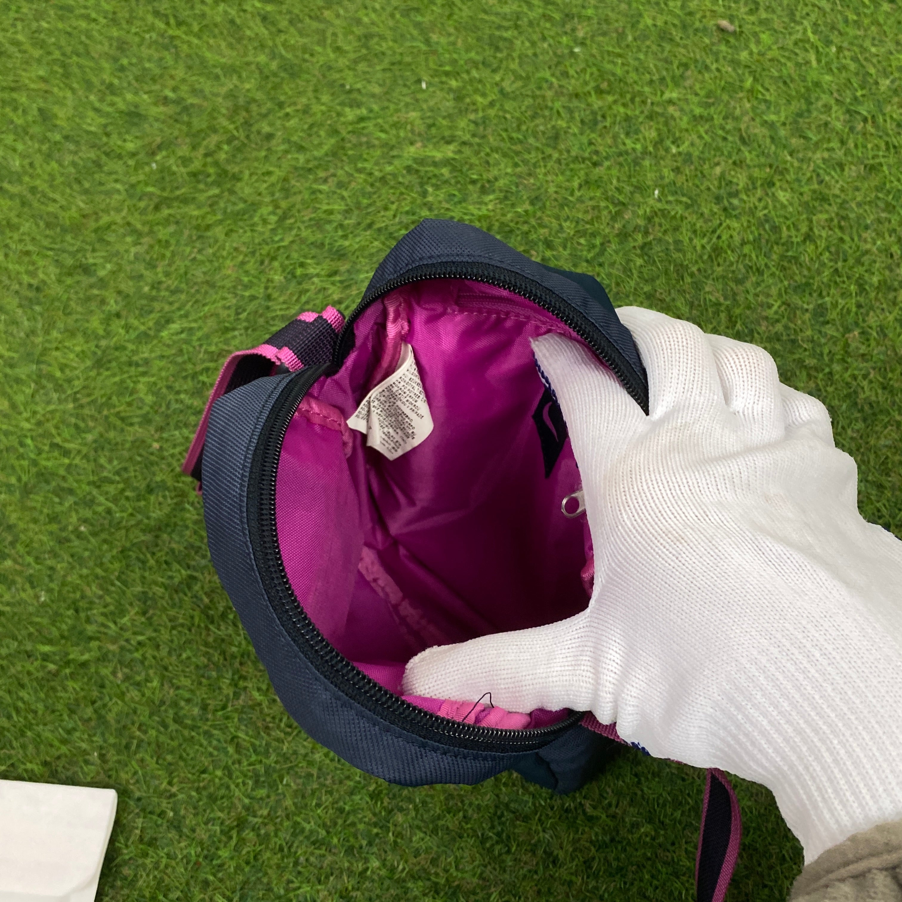00s Nike Sling Shoulder Bag Black Pink