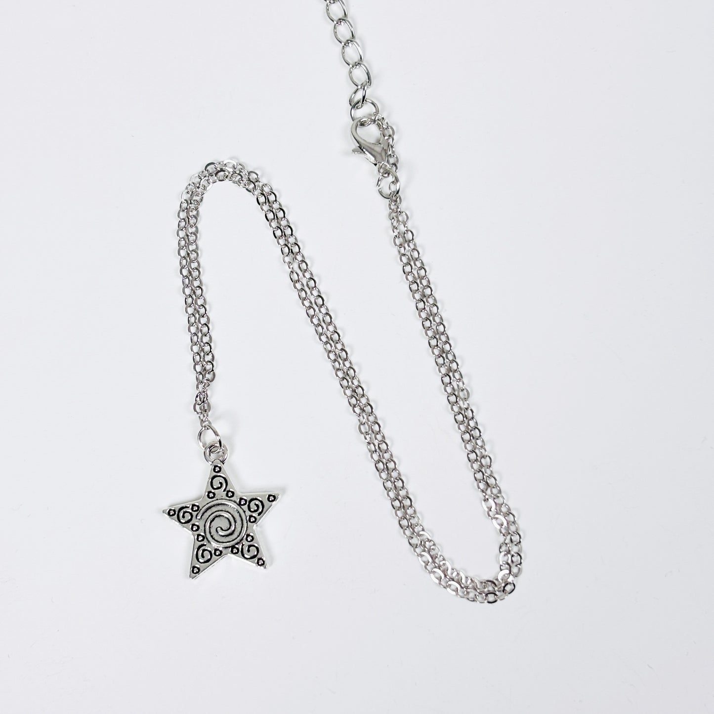 Vintage Star Charm Necklace Silver