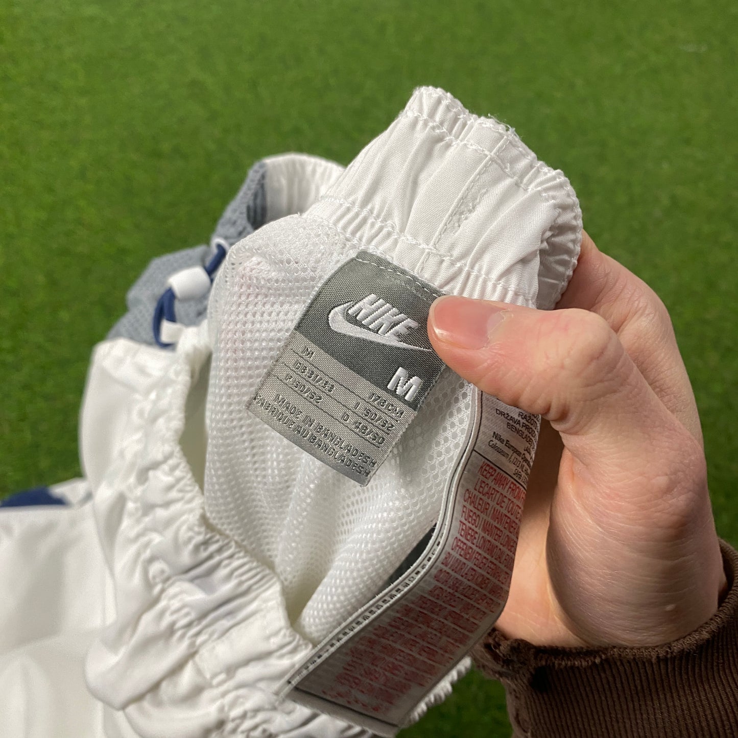 00s Nike Air Max Long Shorts White Medium