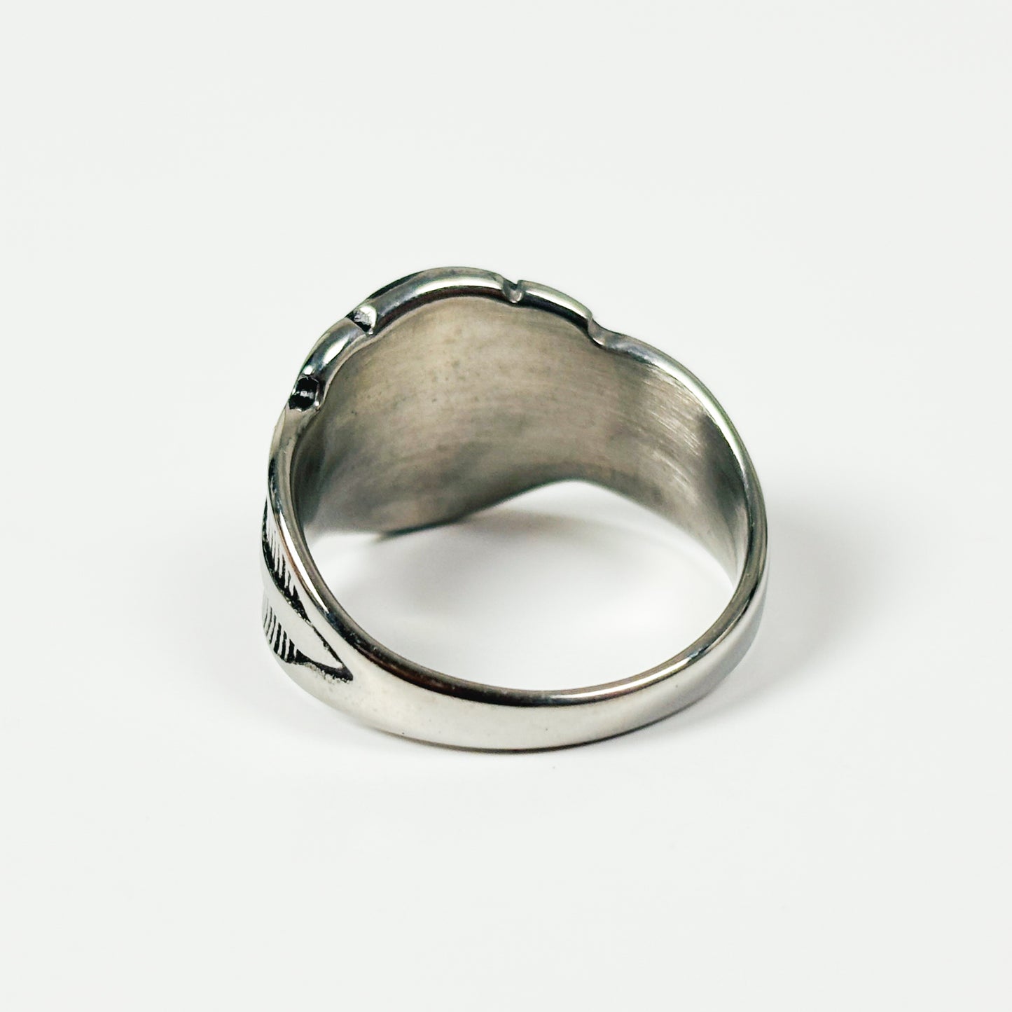Vintage Knight Shield Ring Silver
