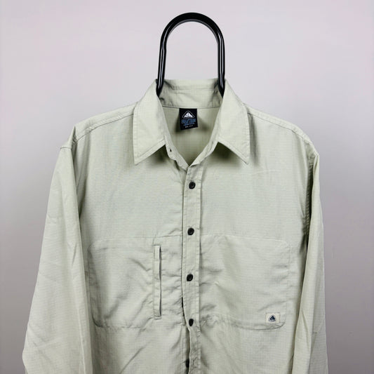 00s Nike ACG Hiking Shirt T-Shirt Brown Small