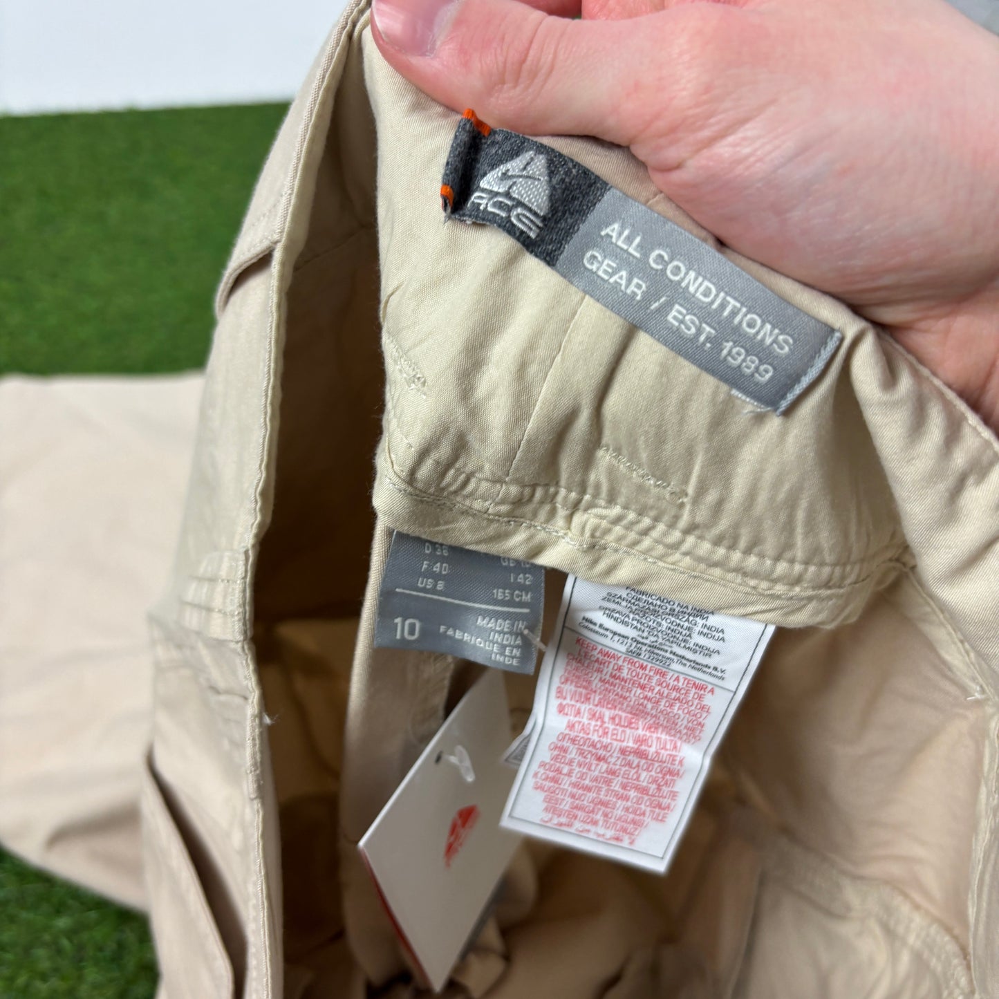 00s Nike ACG Trousers Joggers Brown Women’s Medium