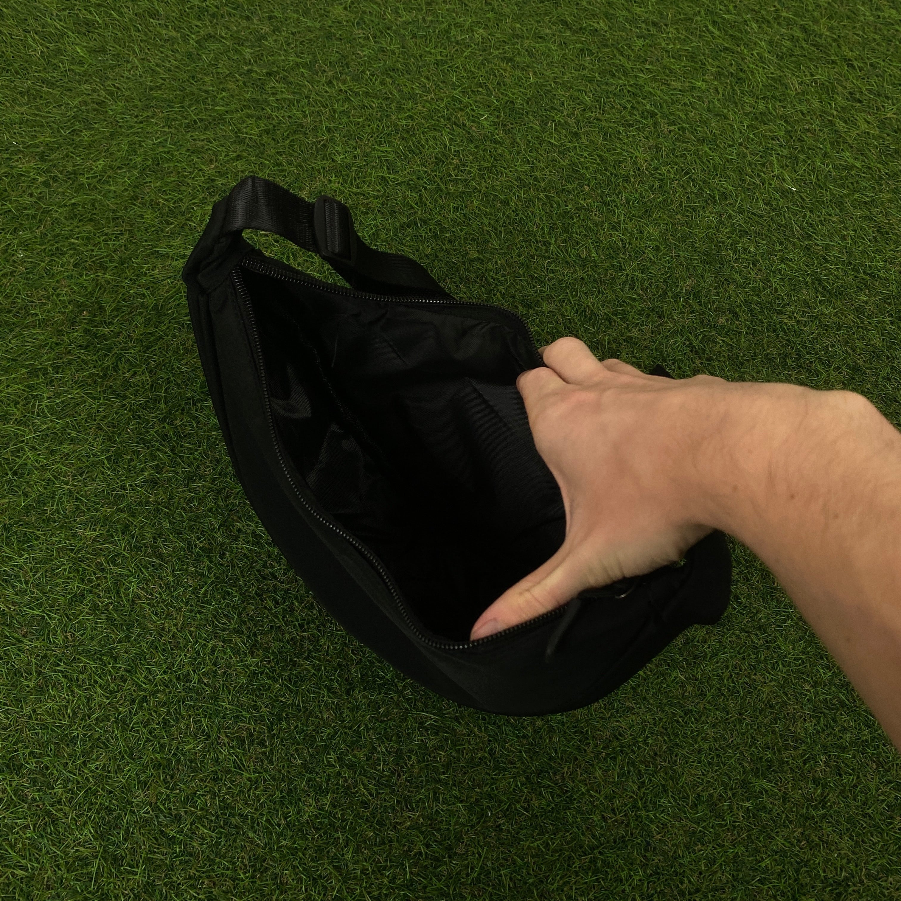 Retro Sling Shoulder Bag Black