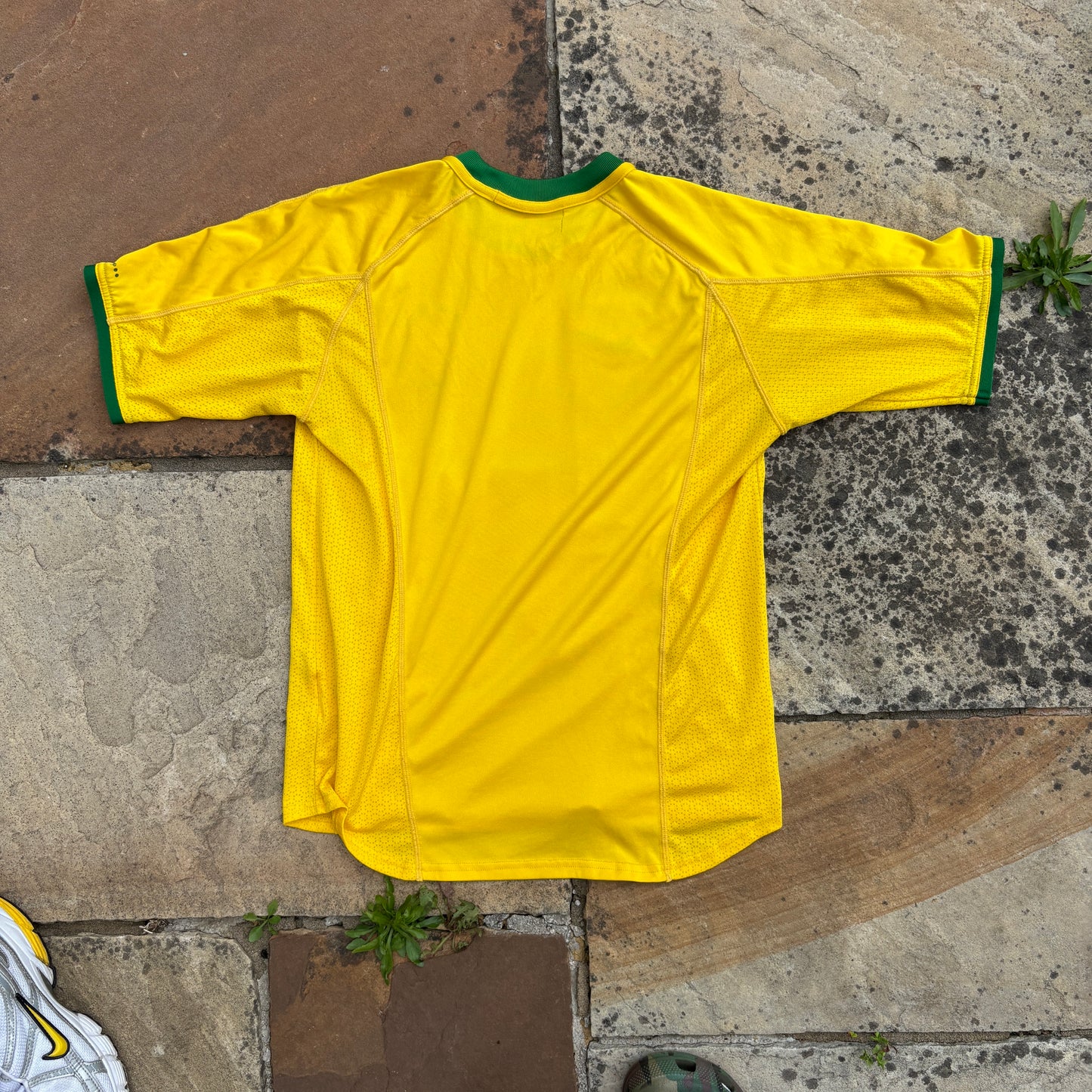 90s Nike Brazil Football Shirt T-Shirt Yellow Small