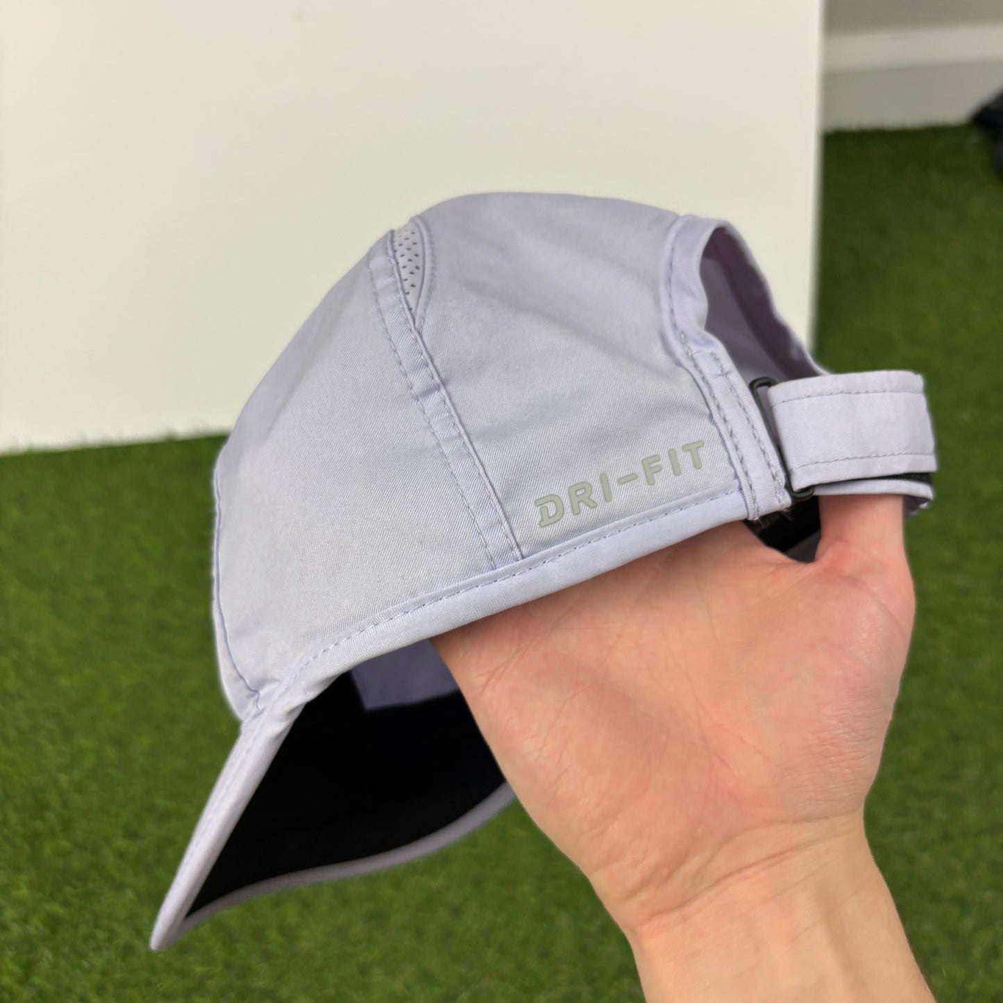 00s Nike Featherlight Dri-Fit Hat Purple