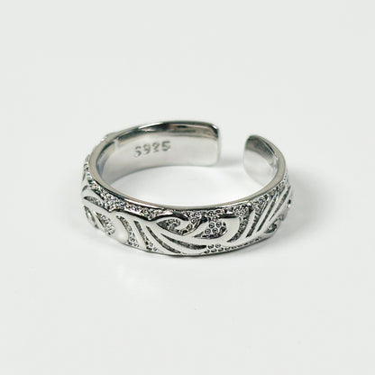 Engraved Leaf Ring .925 Silver