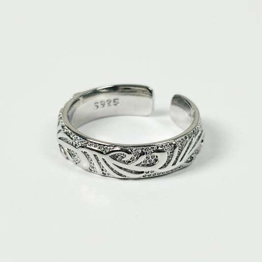 Engraved Leaf Ring .925 Silver