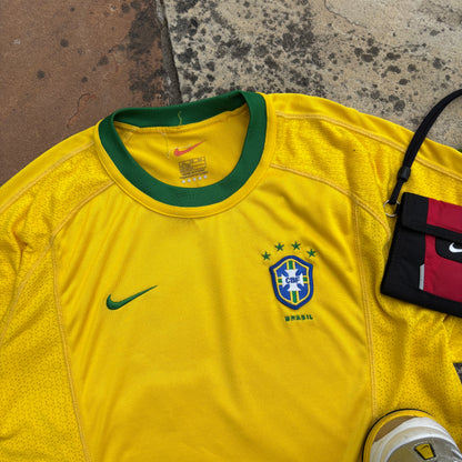 90s Nike Brazil Football Shirt T-Shirt Yellow Small