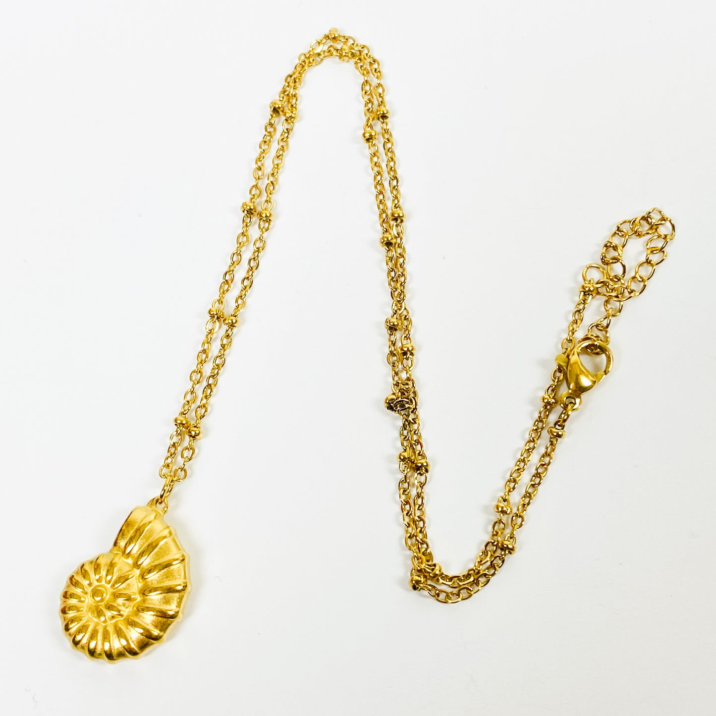 Retro Seashell Necklace Chain Gold