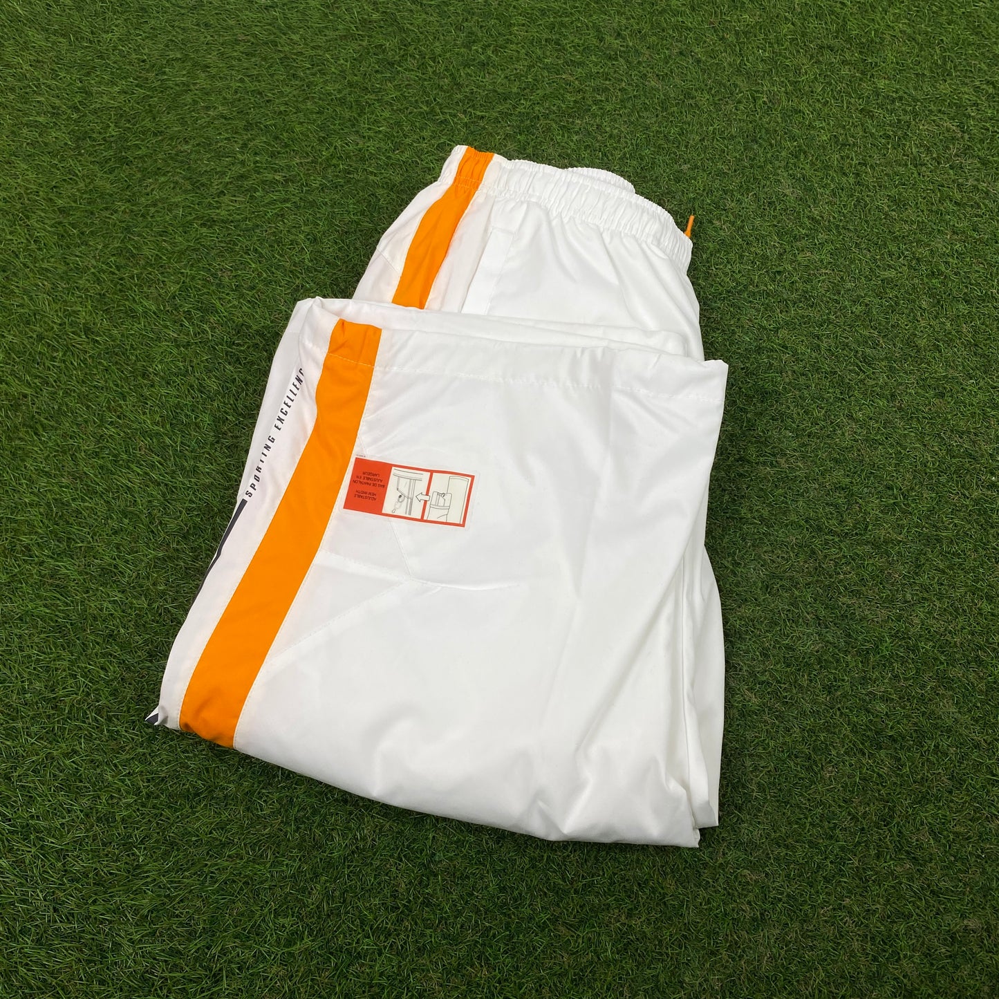 00s Nike 3/4 Length Shorts White Small