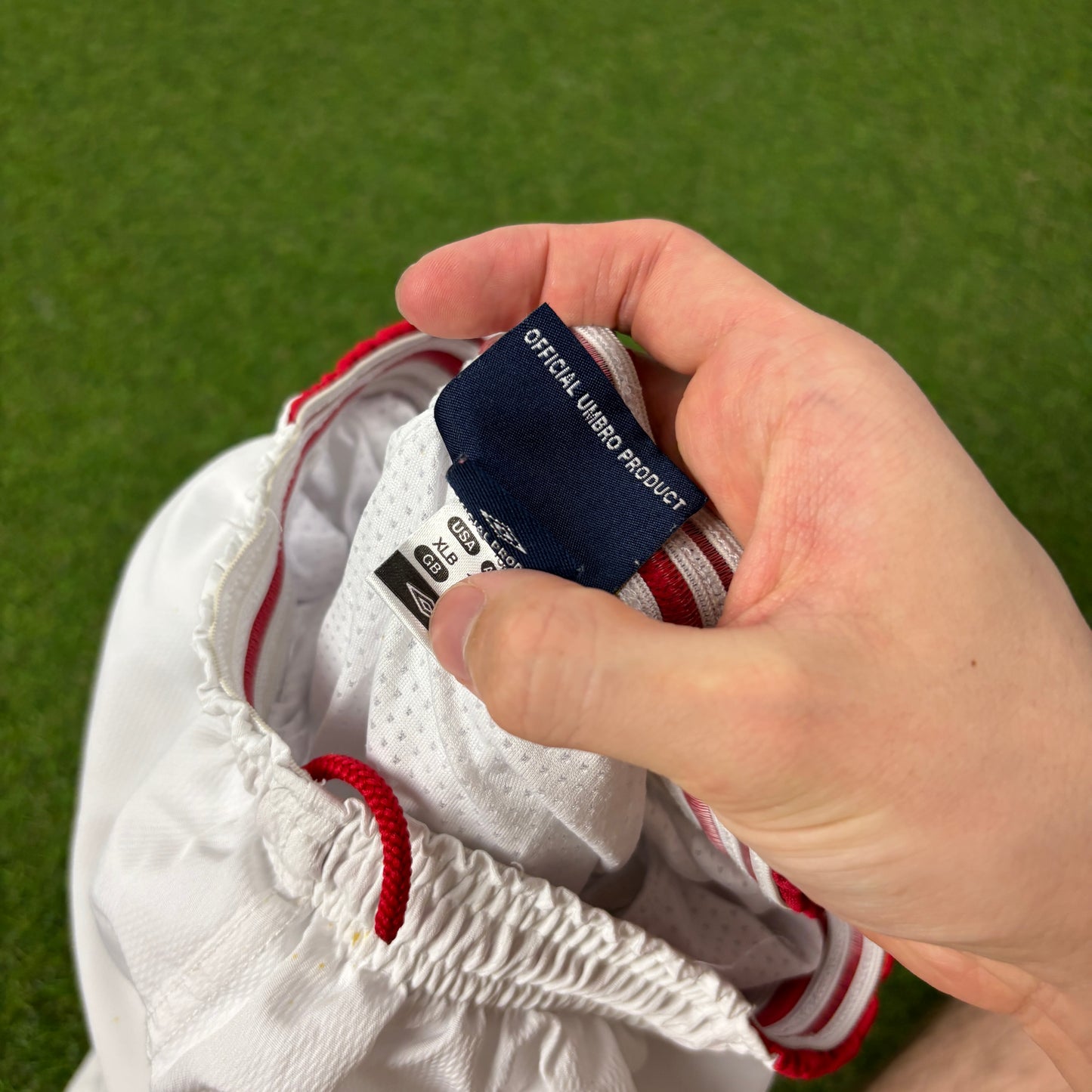 00s Umbro England Football Shorts White Small